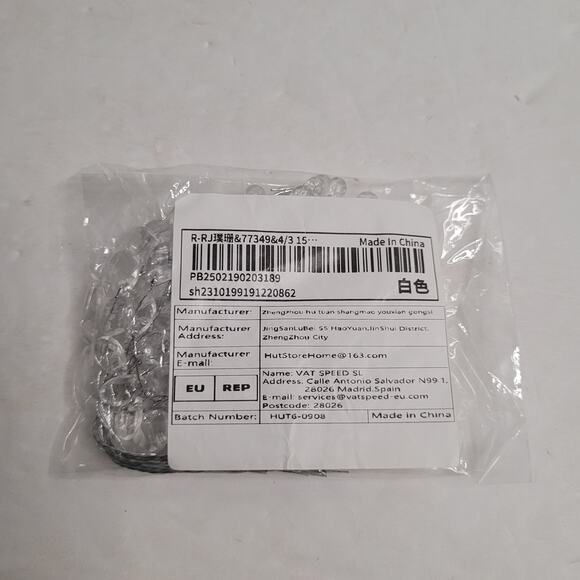 Decorative hair accessory or embellishment. - Picture 3 of 6